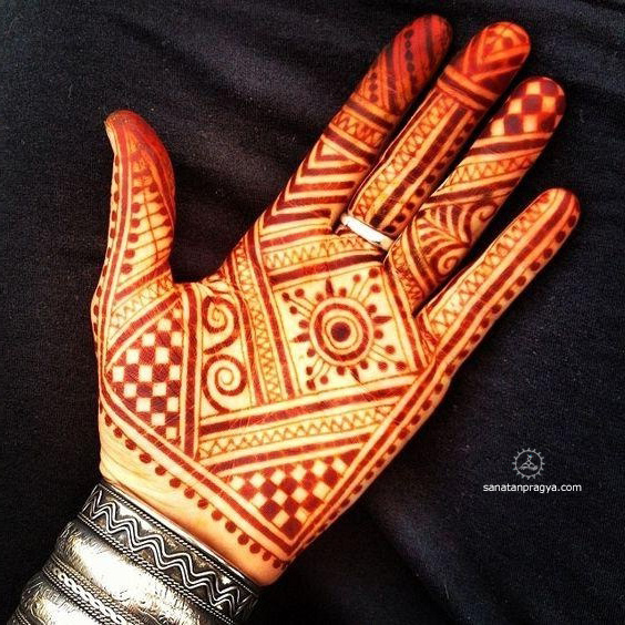 Geometric Pattern Mehandi Design